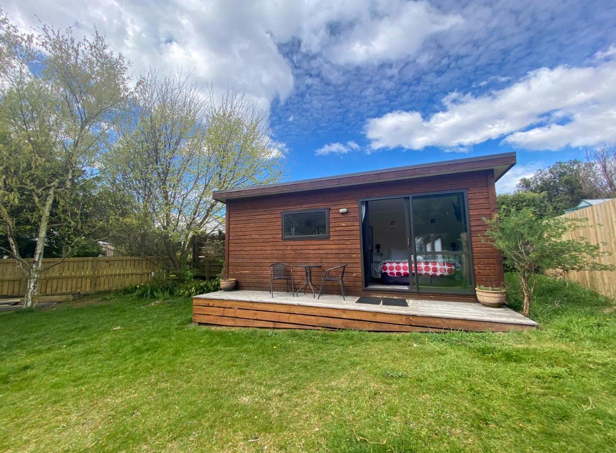 Lake Hawea Cabin With Mountain Views- Outdoor Bath! Exteriér fotografie